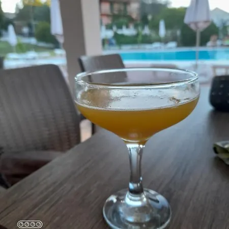 Euphoria Complex2 Kávos